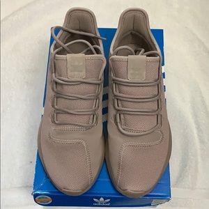 Adidas tubular shadow size 7